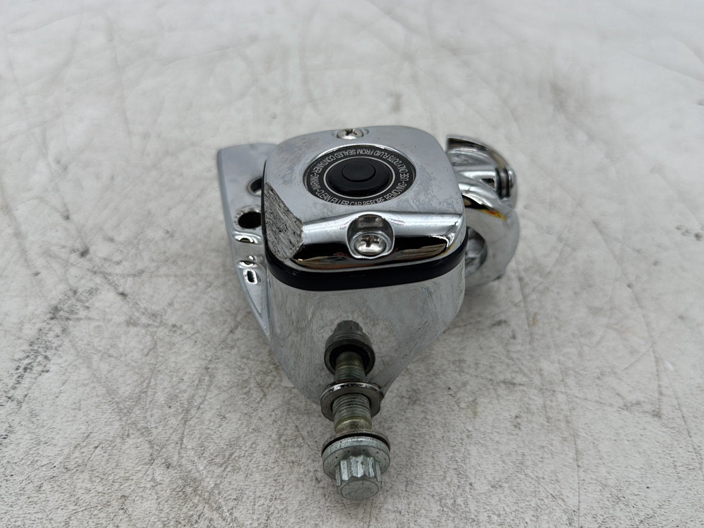 2003 Harley Dyna Wide Glide FXDWG OEM Front Brake Lever Master Cylinder Reservoir
