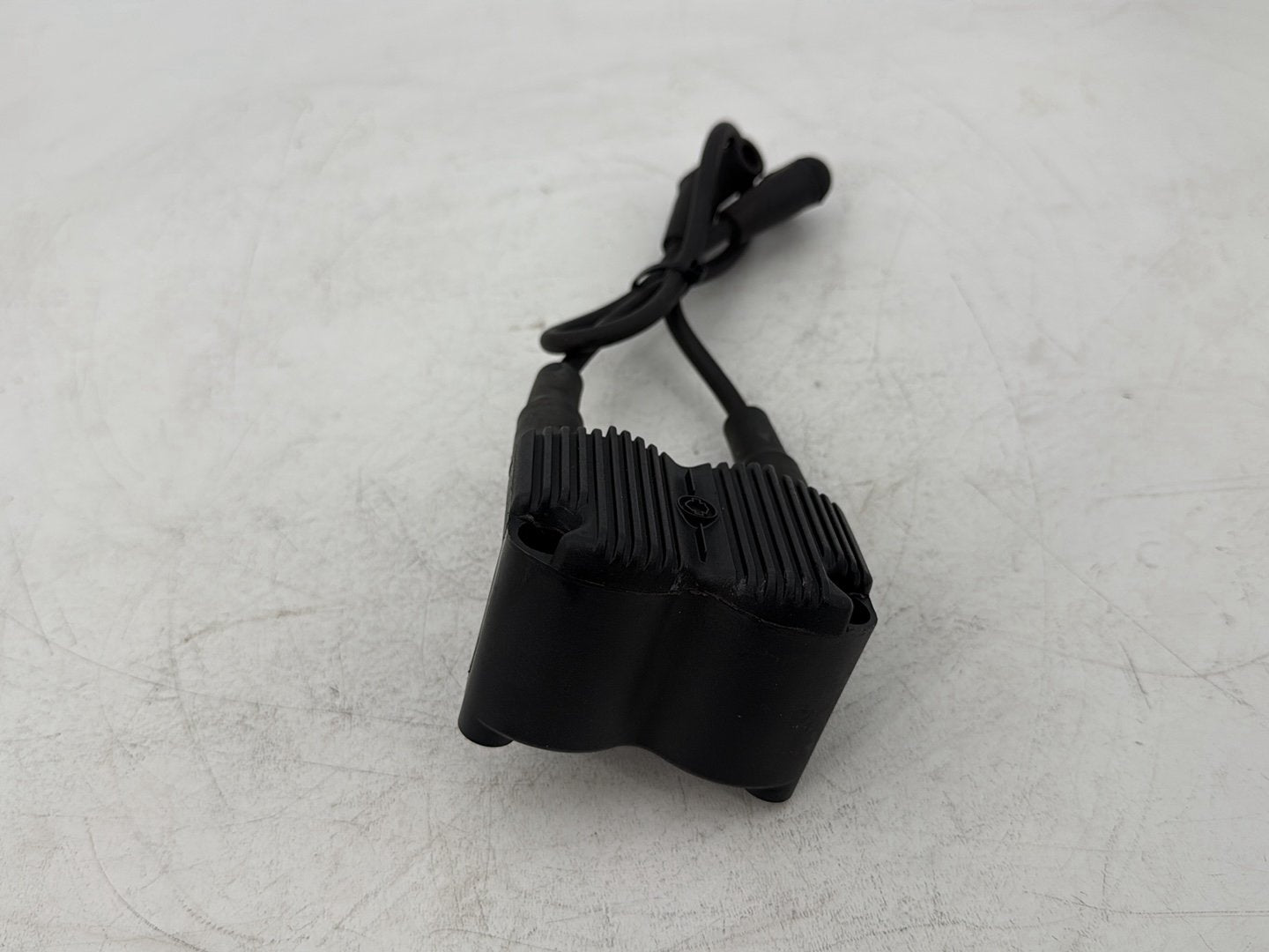 1999 - 2006 Harley-Davidson Dyna Super Glide Ignition Coil Spark Plugs Cable 31743-01