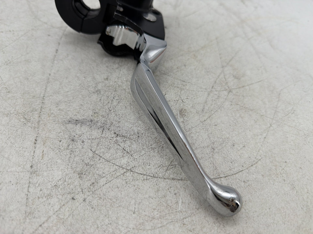 2004 Harley Heritage Softail Classic OEM Front Right Brake Lever Master Cylinder