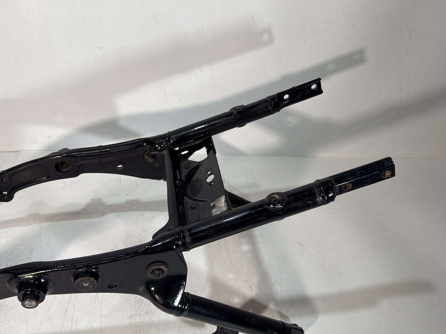 2008 - 2016 Harley-Davidson Touring Electra Glide Ultra Rear Sub Frame Subframe Tail Rail 	48079-09BHP
