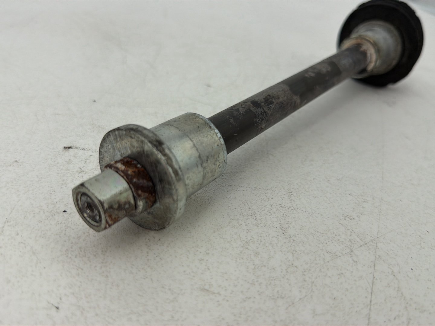 2007 - 2012 Harley-Davidson Touring Street Glide Rear Fork Swingarm Pivot Bolt Shaft