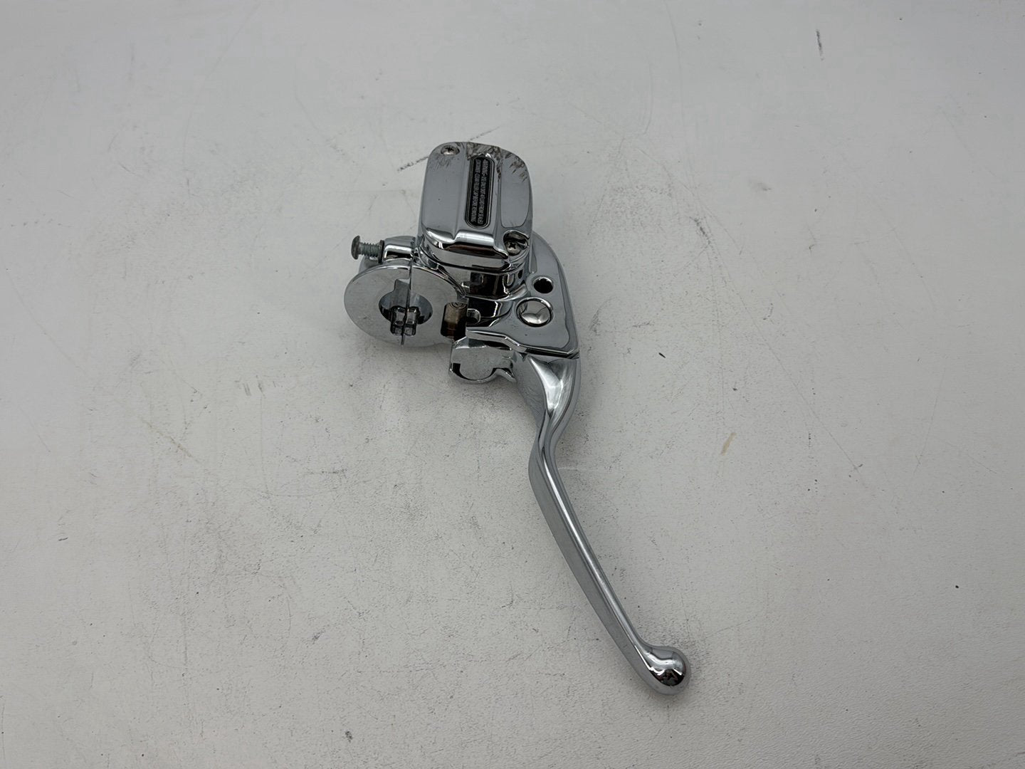 2014 Harley Electra Glide Touring CVO Screamin Eagle OEM Front Right Brake Lever Master Cylinder
