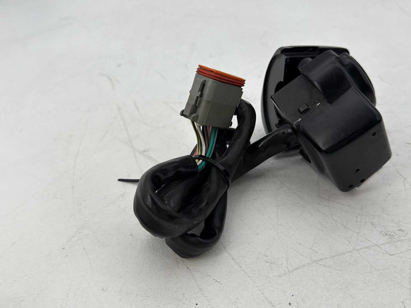 2007 - 2012 Harley-Davidson Touring Electra Glide Ultra Left Turn Signal Headlight Switches Controls 	71567-96