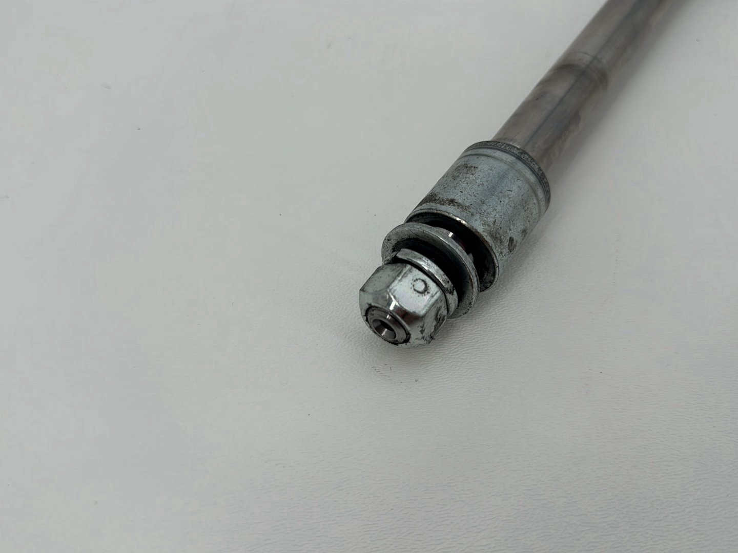 1999 - 2006 Harley-Davidson Dyna Wide Glide Front Wheel Axle Bolt Shaft 43346-83B