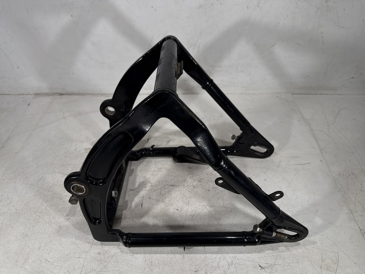 2001 Harley Heritage Softail Classic FLSTC OEM Rear Fork Swingarm Swing Arm