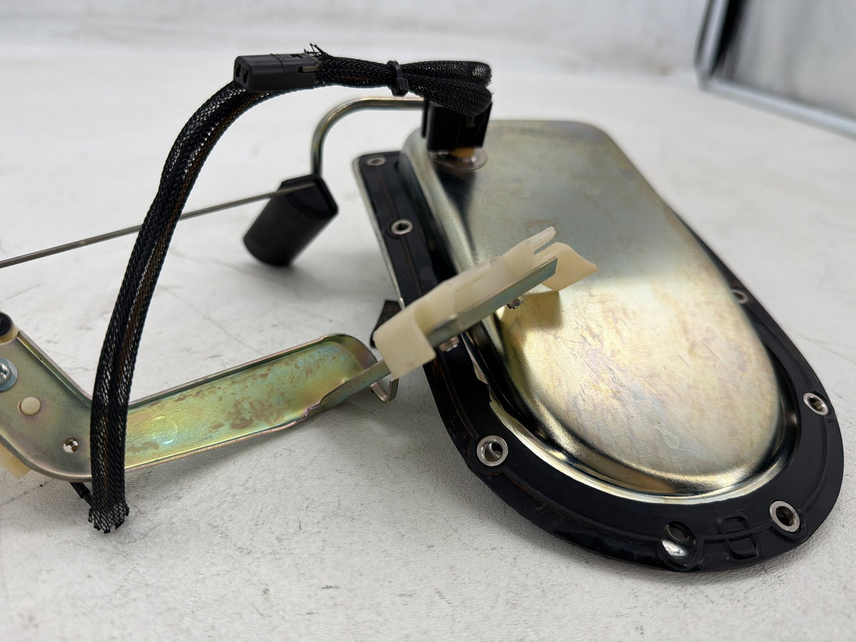 2005 Harley Dyna Wide Glide FXDWG OEM Fuel Pump Gas Gasoline Petrol Sending