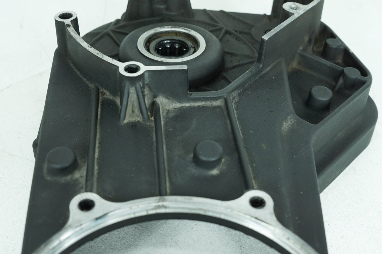 1999 - 2006 Harley-Davidson Touring Electra Glide Classic Inner Primary Clutch Cover 60677-01A