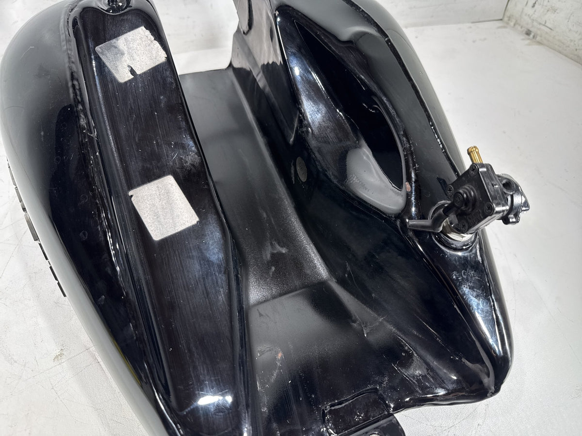 2006 Harley Street Glide Touring FLHX OEM Fuel Gas Tank Gasoline Reservoir