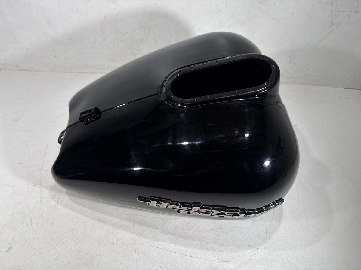 2006 Harley Street Glide Touring FLHX OEM Fuel Gas Tank Gasoline Reservoir