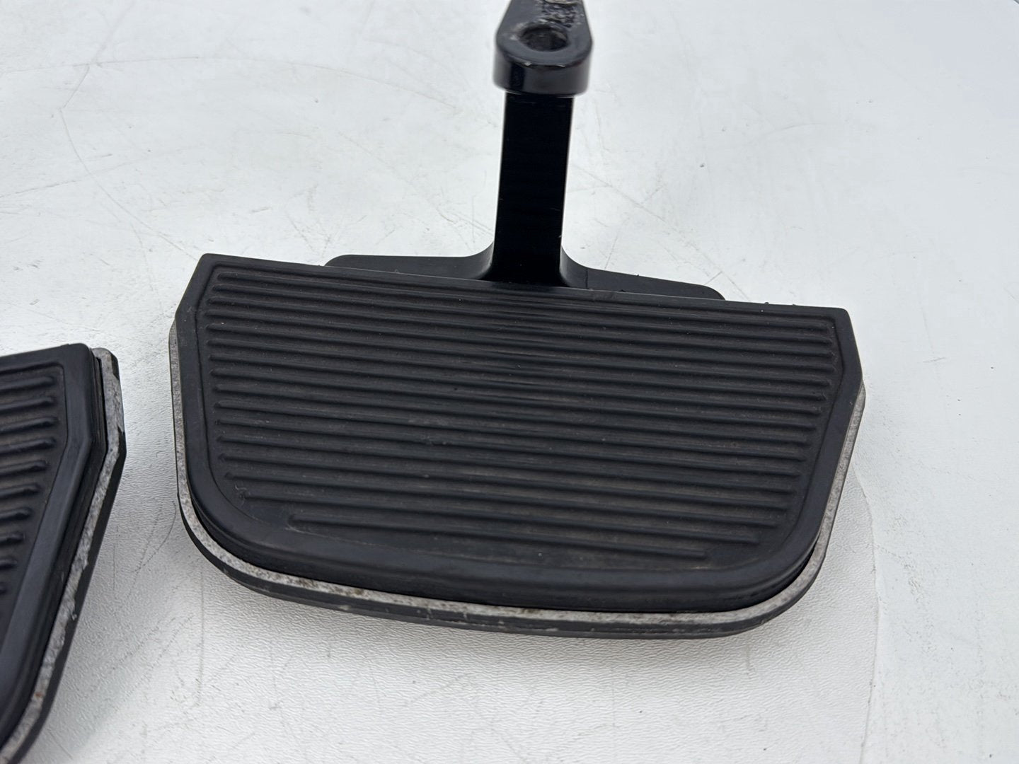 2007 - 2012 Harley-Davidson Touring Electra Glide Ultra Left & Right Passenger Floorboard Foot Rest
