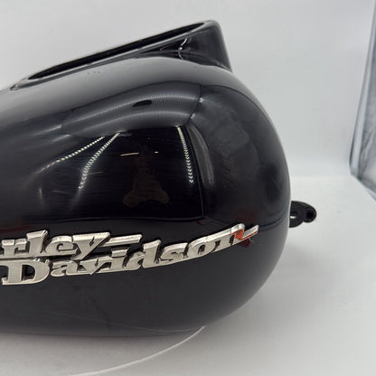 2007 - 2012 Harley-Davidson Touring Street Glide Fuel Gas Tank Gasoline Reservoir  	61356-03