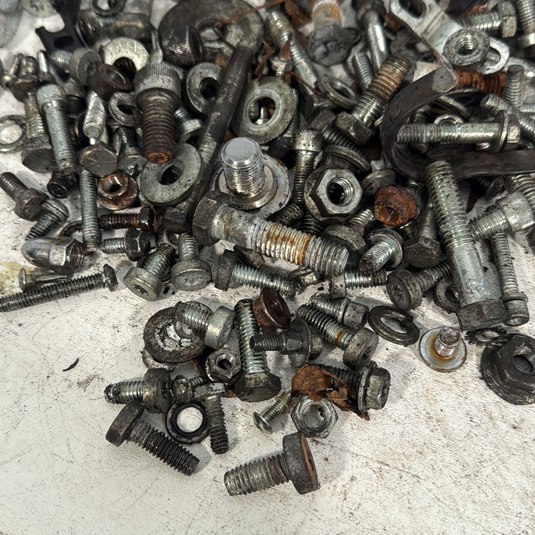 1999 - 2006 Harley-Davidson Touring Electra Glide Classic Hardware Bolts Nuts & Brackets
