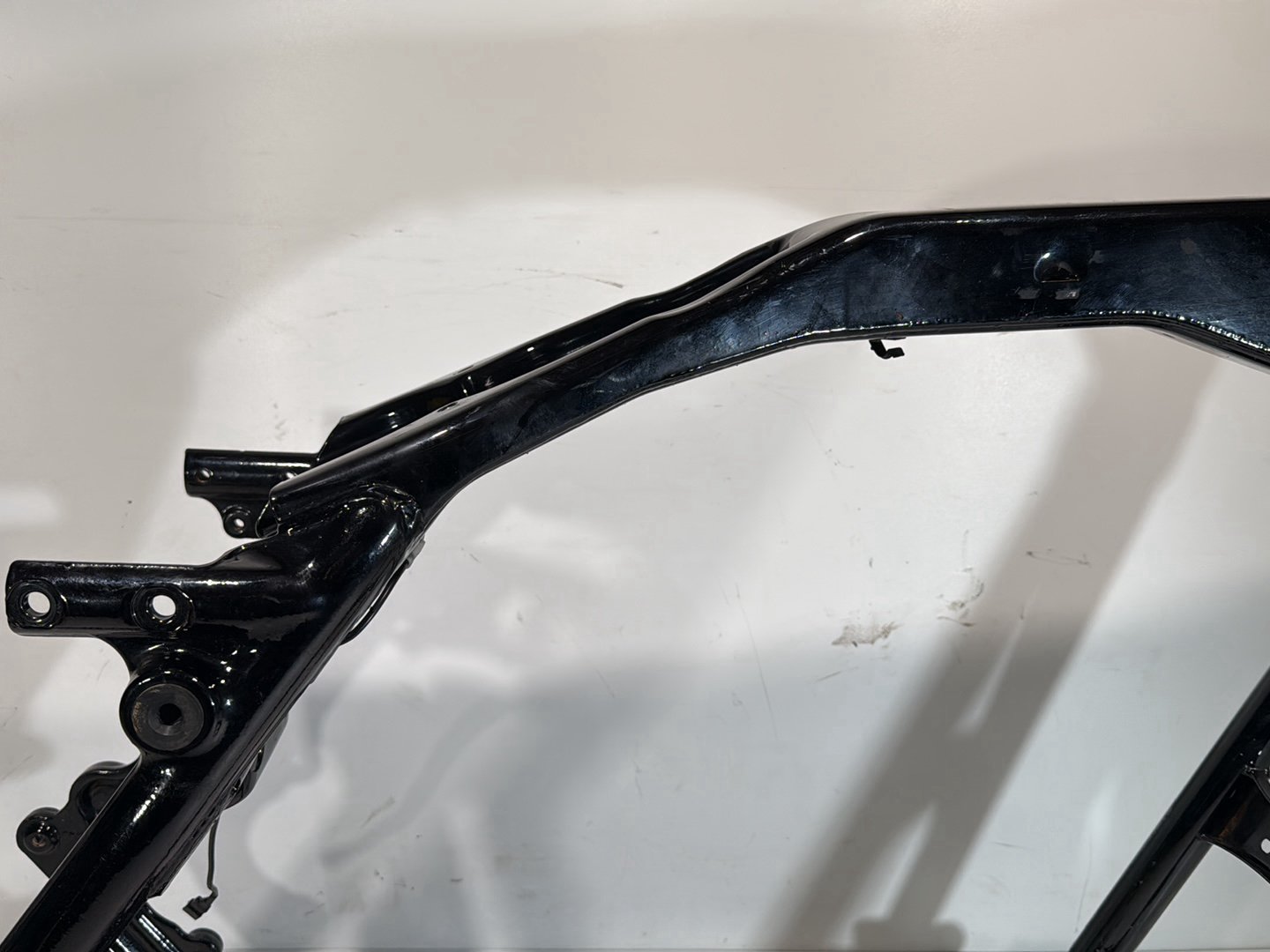2008 - 2016 Harley-Davidson Touring Street Glide Body Main Frame Chassis SLVG 47900-11BHP