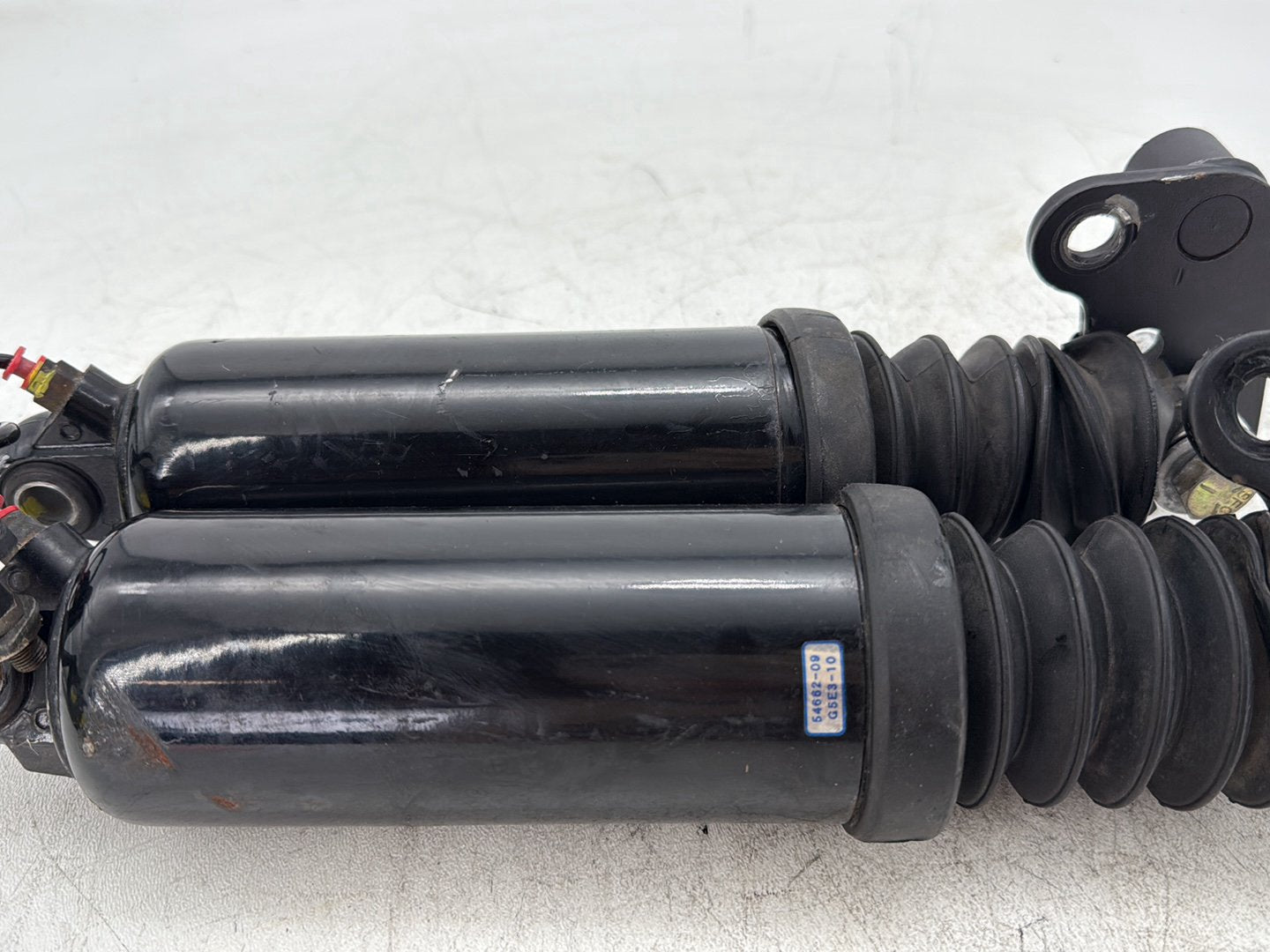 2009 Harley Street Glide Touring FLHX OEM Rear Left Right Shock Absorbers