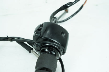 1999 - 2006 Harley-Davidson Dyna Wide Glide Right Engine Start Kill Switches Controls 71684-06A