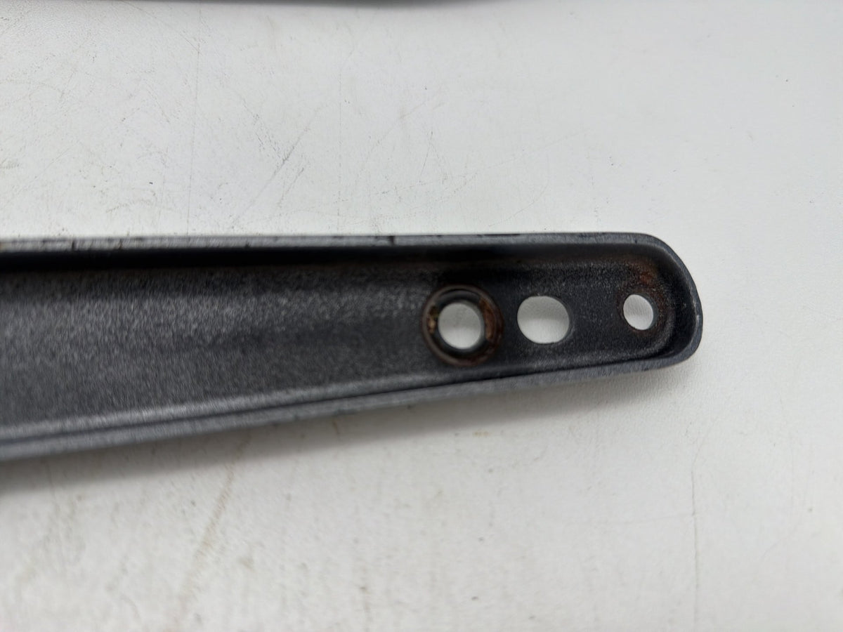 2001 Harley Softail Standard FXST OEM Rear Left Right Fender Struts Bracket