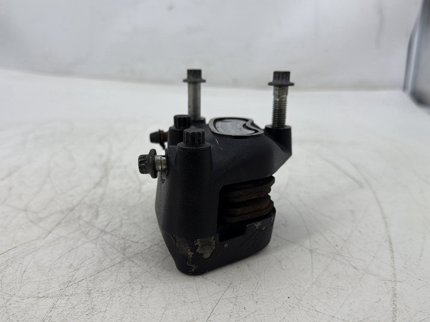 2000 Harley Touring FLHTCUI Electra Glide Ultra OEM Front Right 1 Brake Caliper