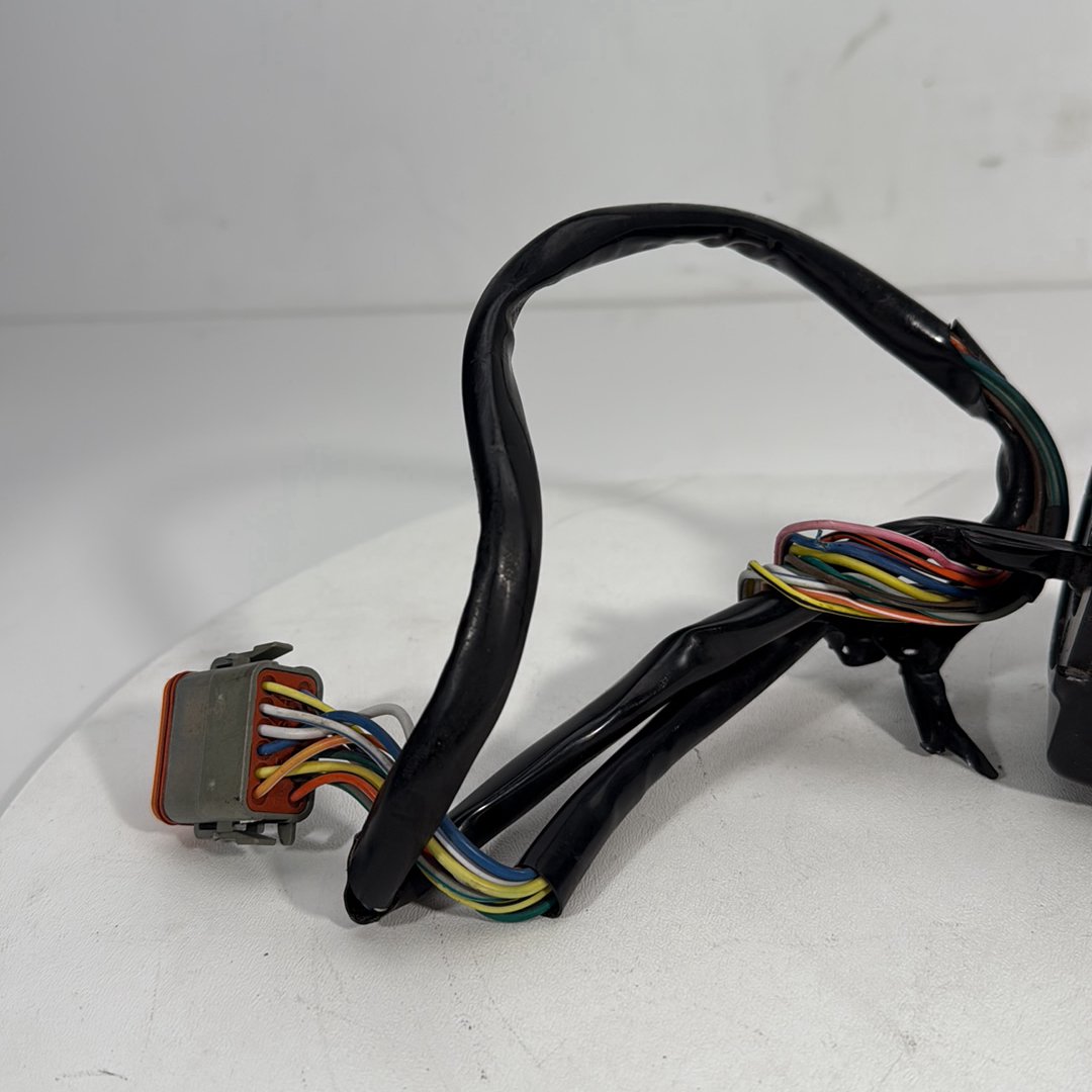 1999 - 2006 Harley-Davidson Touring Electra Glide Ultra Left Turn Signal Headlight Switches Controls 71567-96
