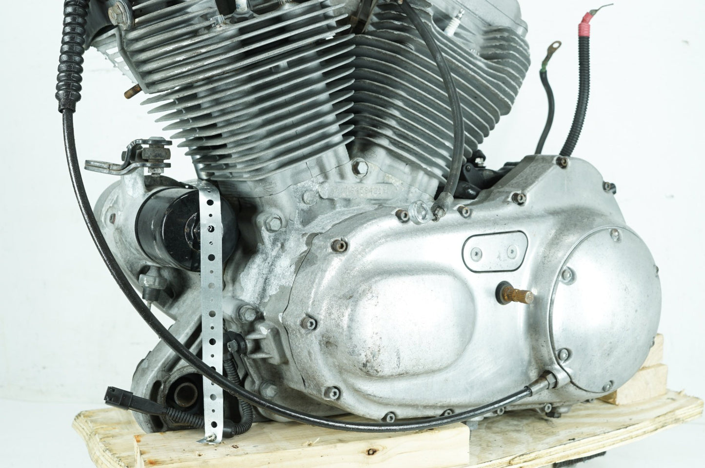 2004 - 2013 Harley-Davidson Sportster Low CARB 883 Engine Motor Transmission 19500-06