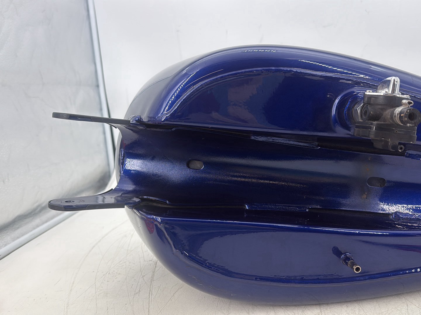 2006 Harley Sportster XL883L 883 Low Fuel Gas Tank Gasoline Reservoir 44080-08B