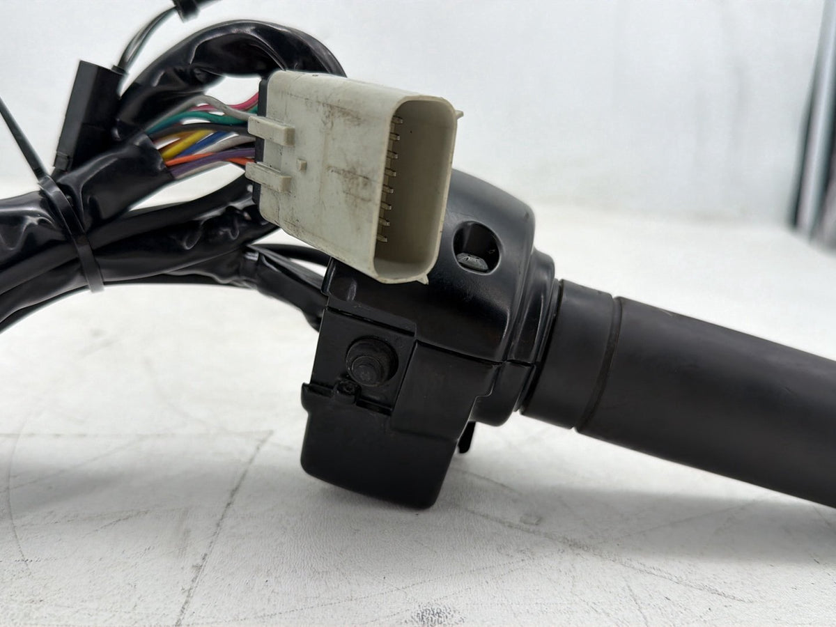 2011 Harley Electra Glide Touring Left Turn Signal Headlight Switches Controls