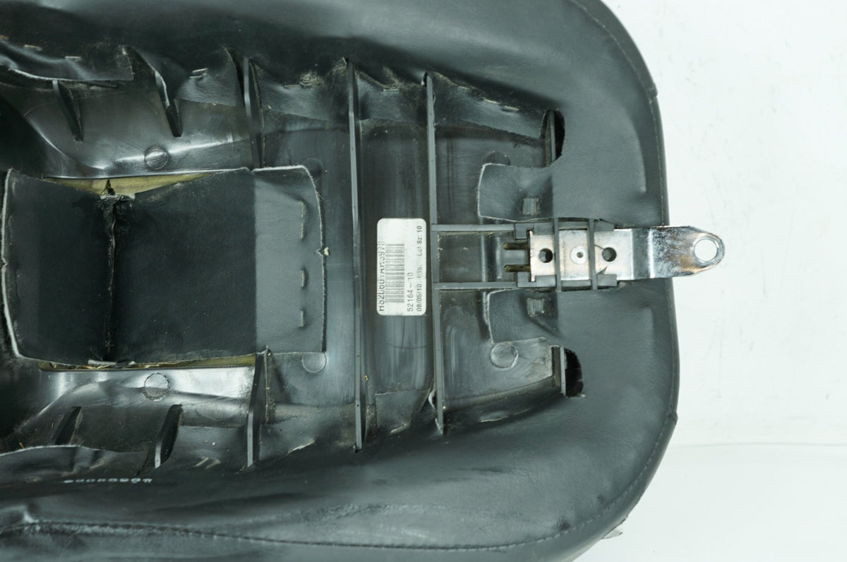 2011 Harley Touring FLHTCU Electra Glide OEM Passenger Rider Driver Seat Saddle