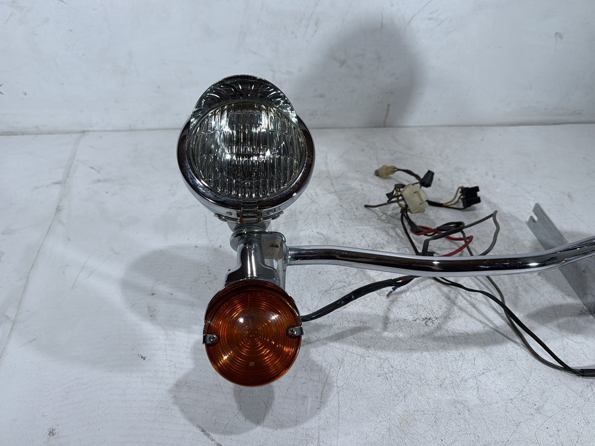 1990 Harley Electra Glide Touring OEM Front Turn Signal Indicators Aux Light Bar