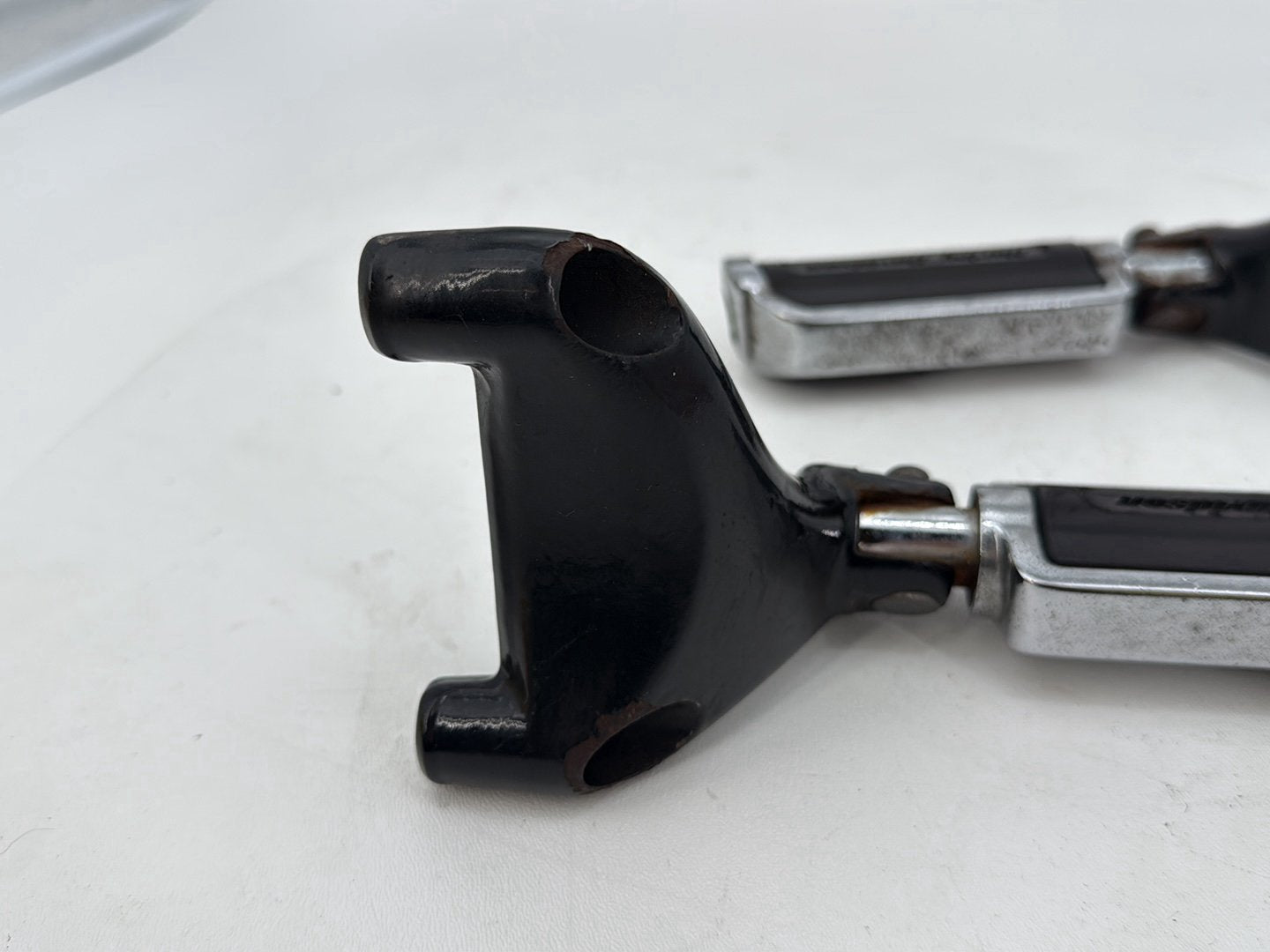 2004 - 2013 Harley-Davidson Sportster 883 Custom Left & Right Driver Step Foot Rest Pegs 42652-04