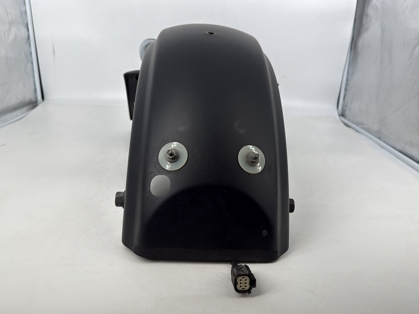 2008 - 2016 Harley-Davidson Touring Street Glide Rear Wheel Fender & Turn Signals Bar 59731-09