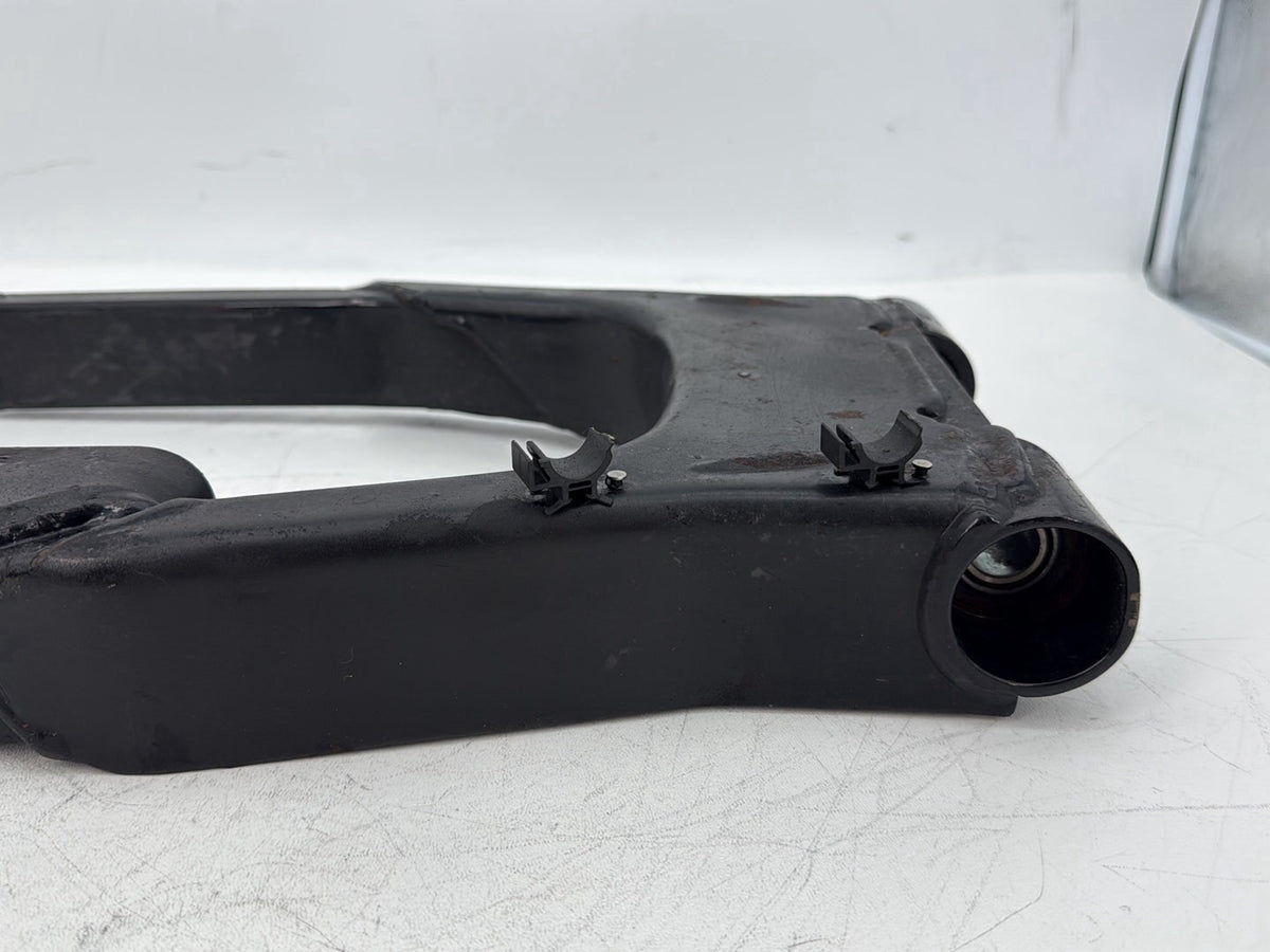 2006 Harley Touring FLHRI Road King OEM Rear Fork Swingarm Swing Arm
