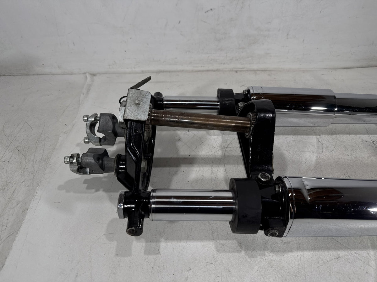 02 Harley Electra Glide Touring Front Triple Tree Set & LH RH Fork Legs Sliders