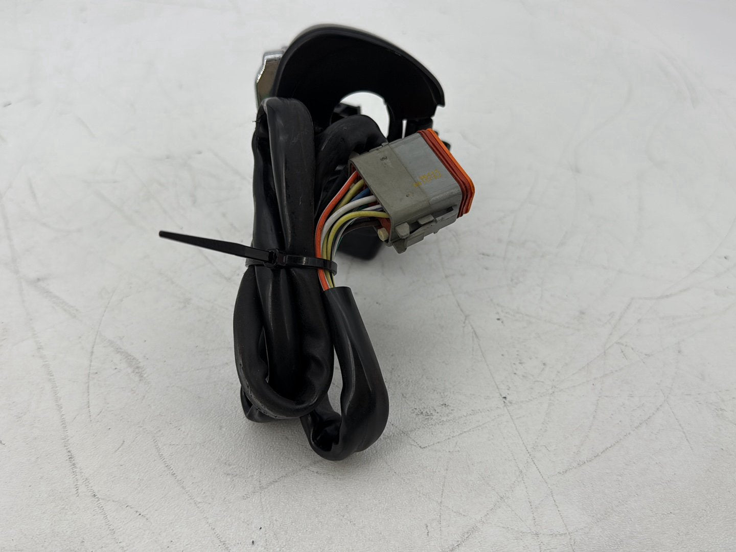 2007 - 2012 Harley-Davidson Touring Electra Glide Ultra Left Turn Signal Headlight Switches Controls 	71567-96