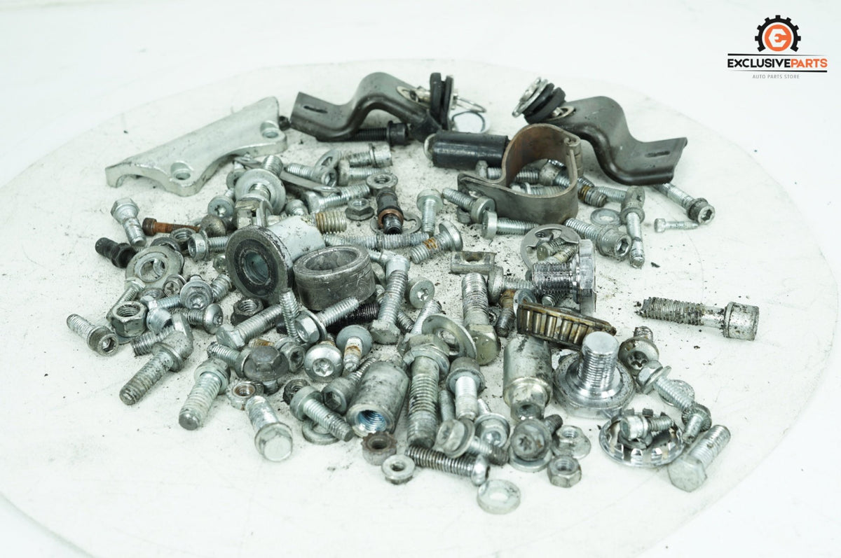 2010 Harley-Davidson Touring FLHTCU - Hardware Bolts Nuts & Brackets