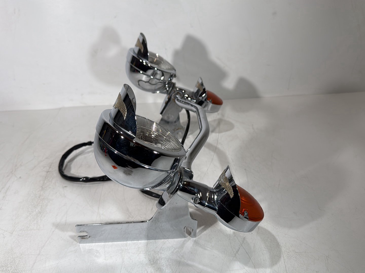 1999 - 2006 Harley-Davidson Touring Road King Police Front Left Right Turn Signal Indicators 68712-94A , 68766-94