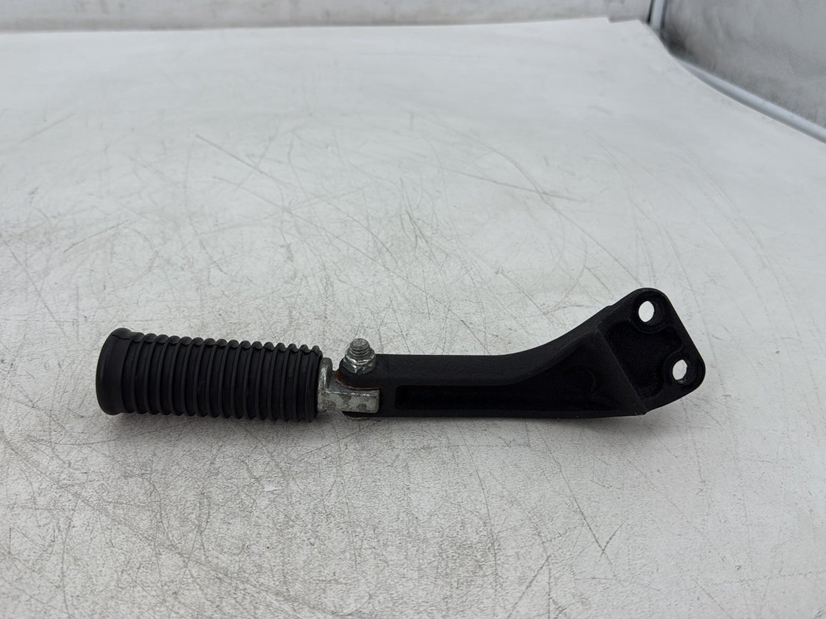 2010 Harley Dyna Fat Bob FXDF OEM Rear LH Passenger 1 Foot Peg Step Rest