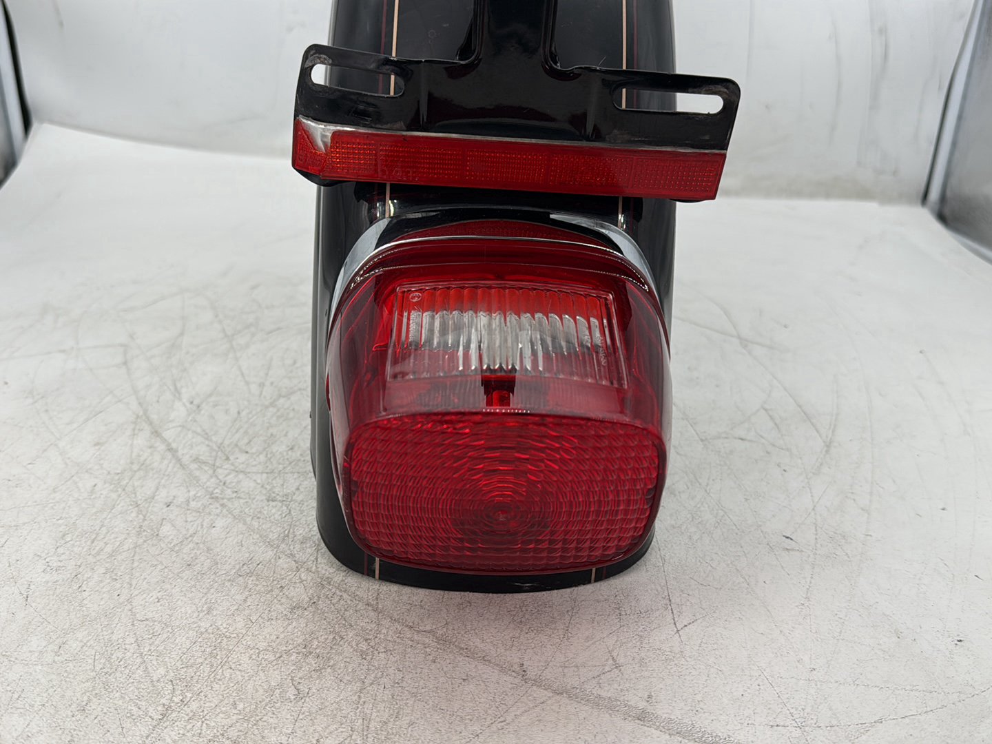 1997 Harley Sportster 1200 Custom XL1200C OEM Rear Wheel Fender Taillight Brake Lamp