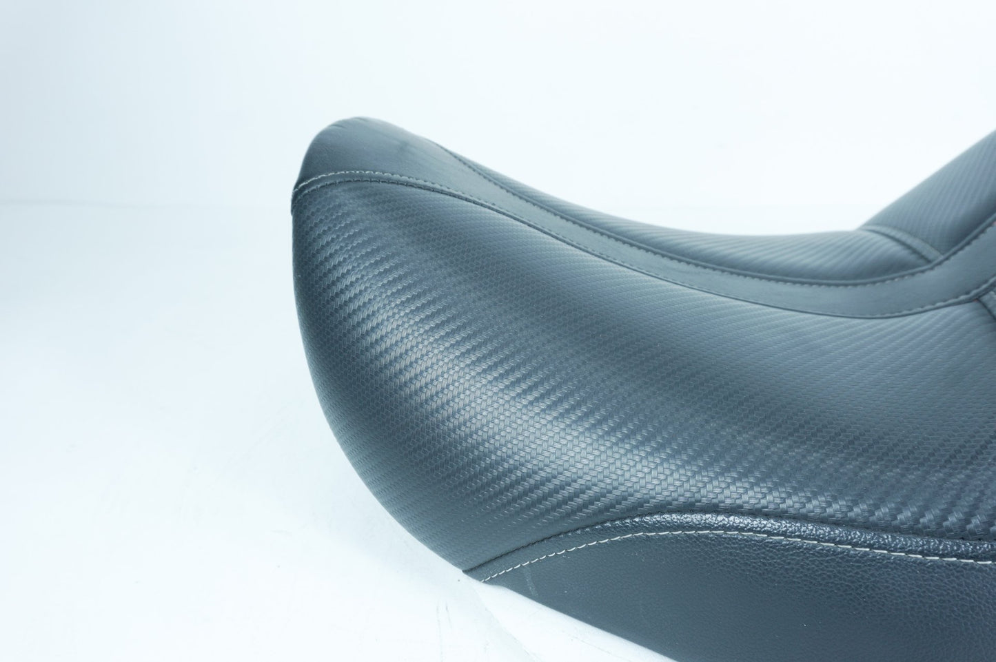 2007 - 2012 Harley-Davidson Dyna Street Bob Rider Driver Solo Seat Pillion SADDLEMEN