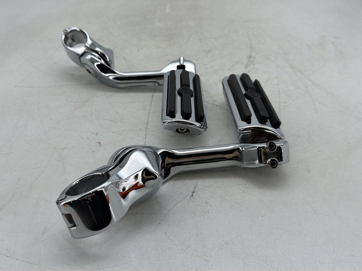 2007 Harley Electra Glide Touring Ultra OEM Front Right Left Highway Foot Pegs