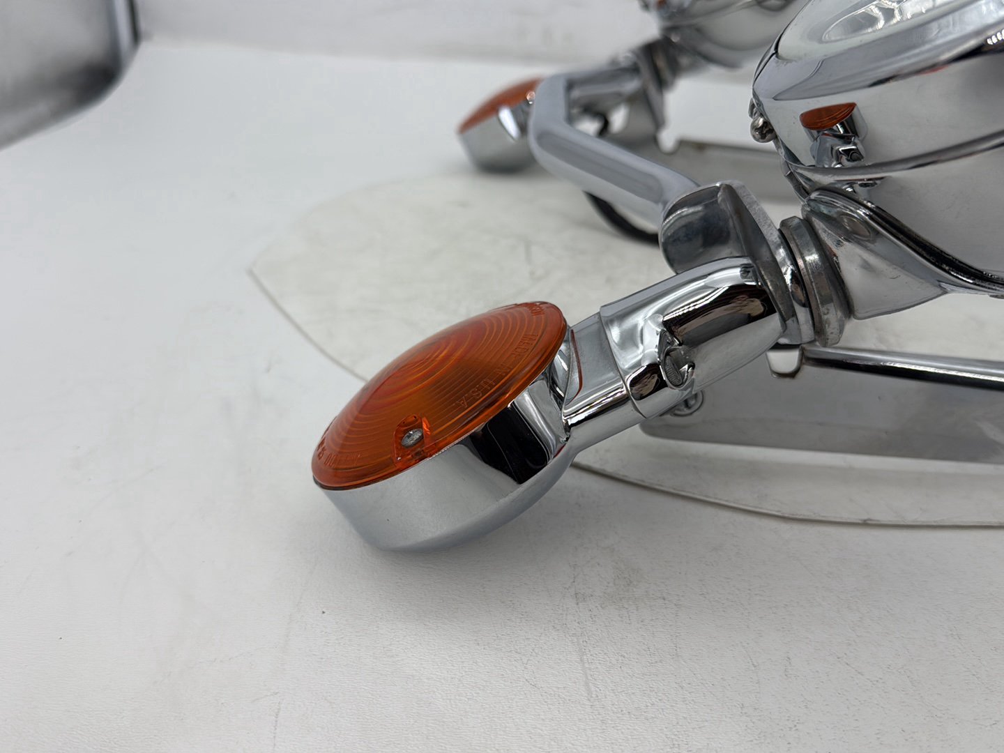 2004 Harley Softail FLSTC Heritage Classic OEM Front Turn Signal Indicators Aux Light Bar