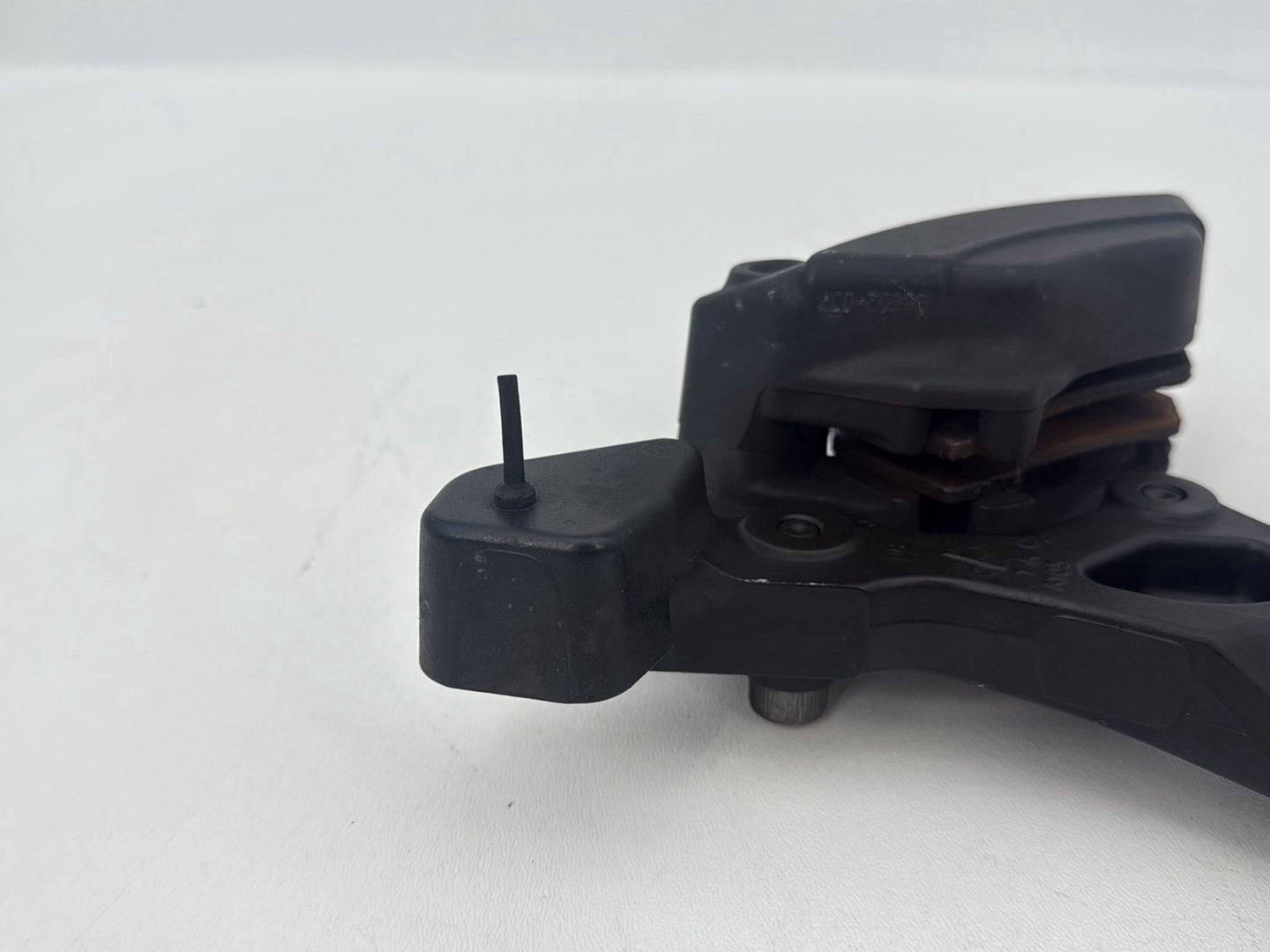 2007 - 2011 Harley-Davidson Touring Street Glide Rear Back Brake Caliper w/ Bracket 	44080-08B