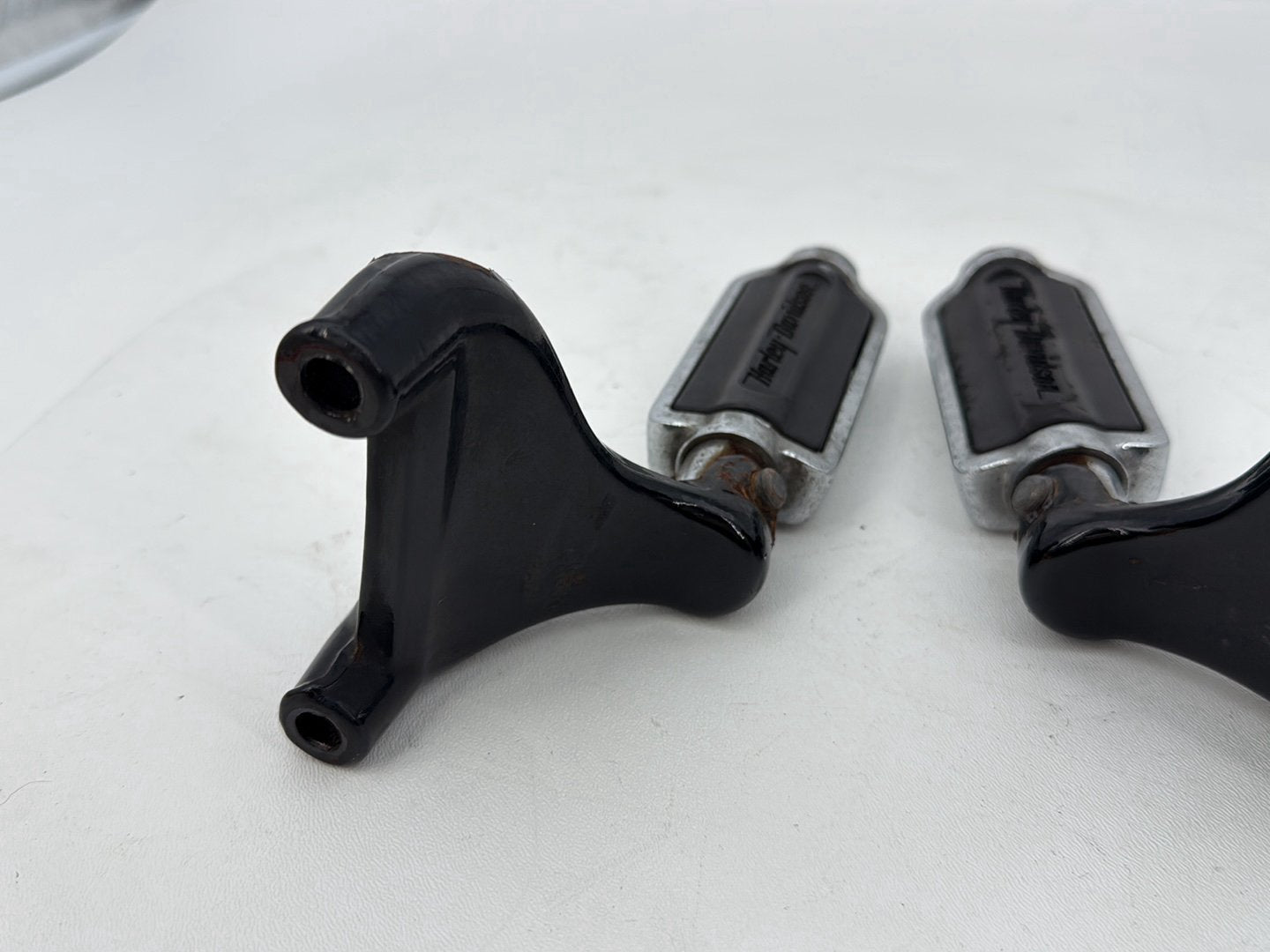 2004 - 2013 Harley-Davidson Sportster 883 Custom Left & Right Driver Step Foot Rest Pegs 42652-04