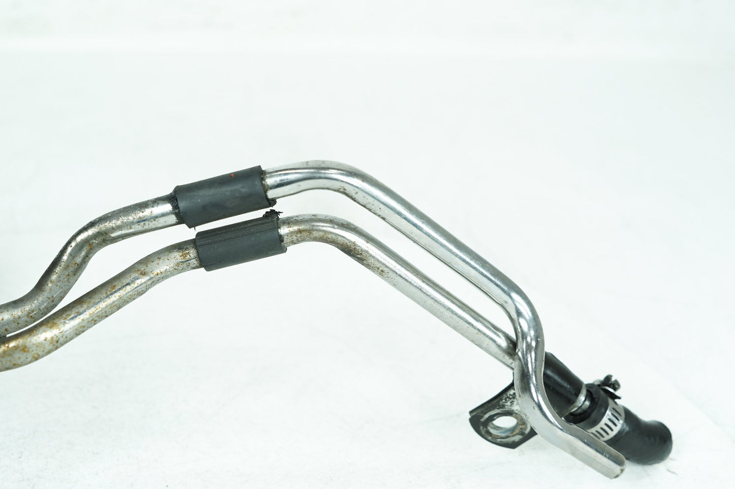 1984 - 1998 Harley-Davidson Touring Electra Glide Ultra Engine Motor Mount Oil Filter  	26378-92A