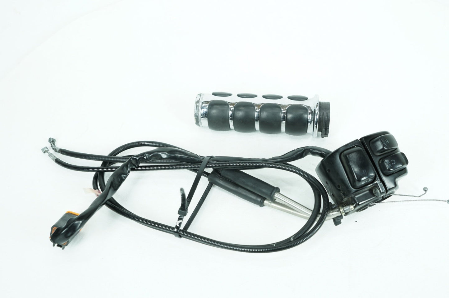1991 - 2003 Harley-Davidson Sportster Custom Anniversary Right Engine Start Kill Switches Controls 71684-06A