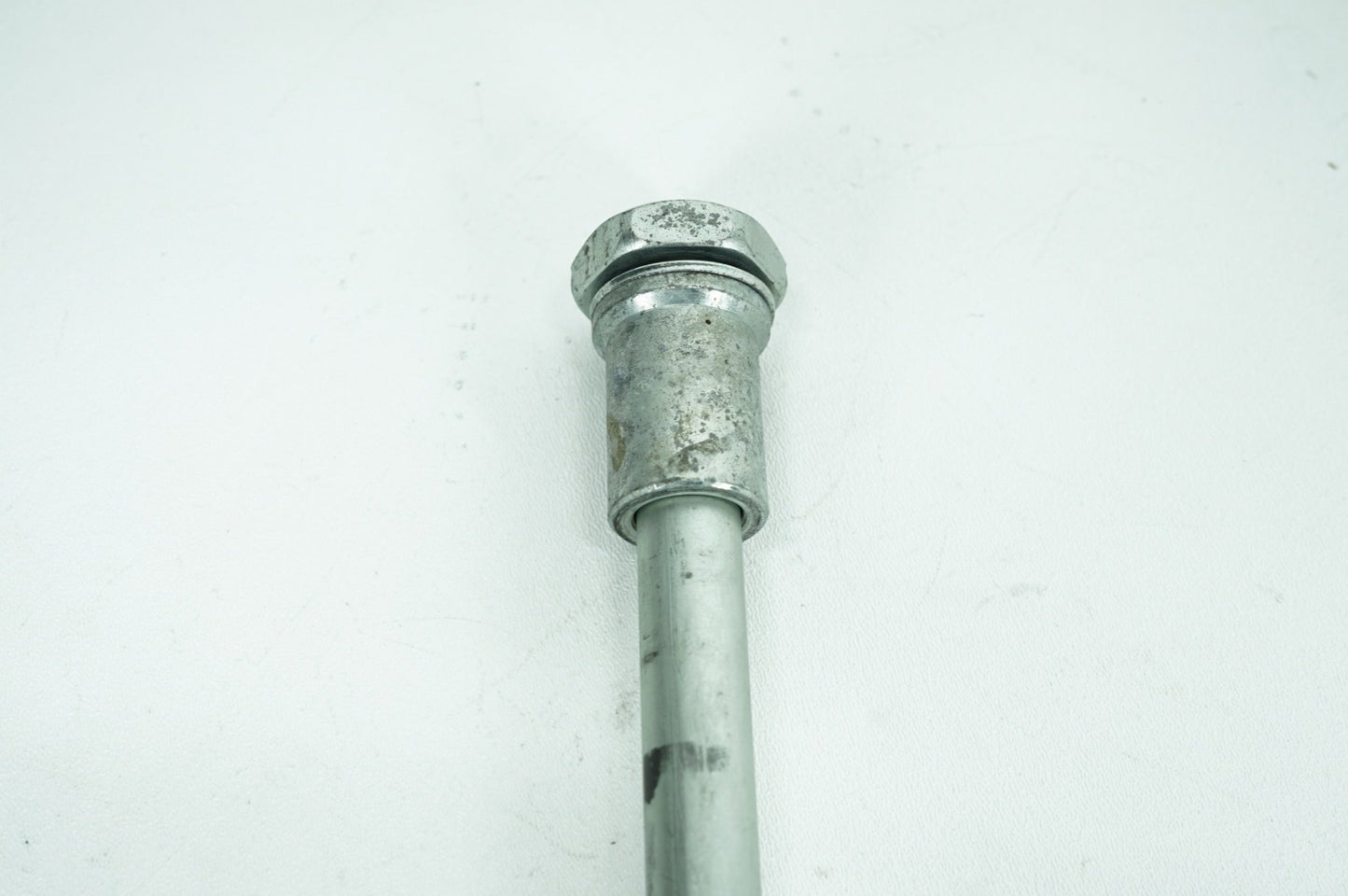 2007 - 2012 Harley-Davidson Softail Heritage Classic Engine Mount Pivot Bolt Shaft 48093-00