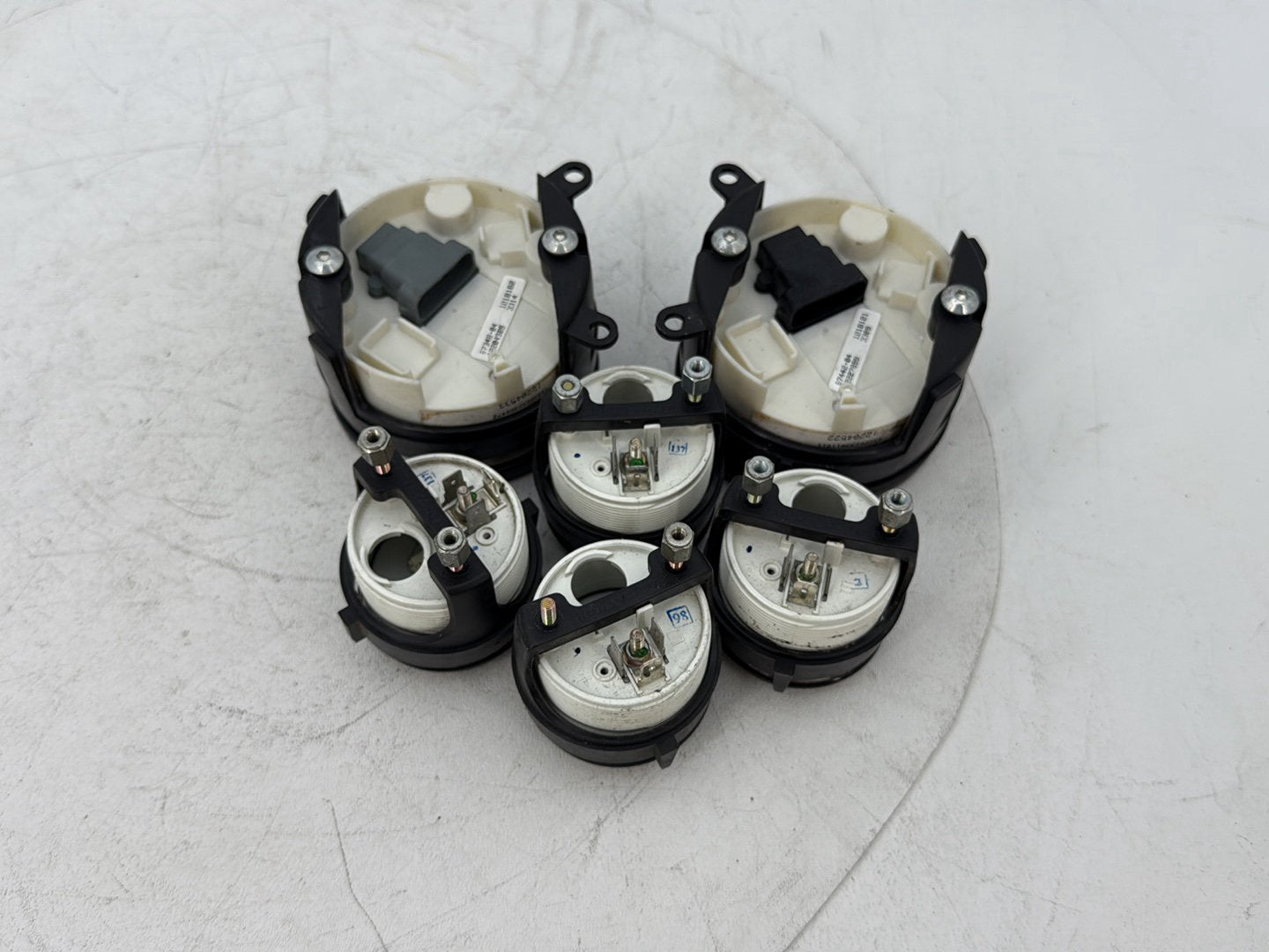 1999 - 2006 Harley-Davidson Touring Electra Glide Ultra Air Oil Volt Fuel Tacho Speedo Gauges 67349-04A , 67348-04D