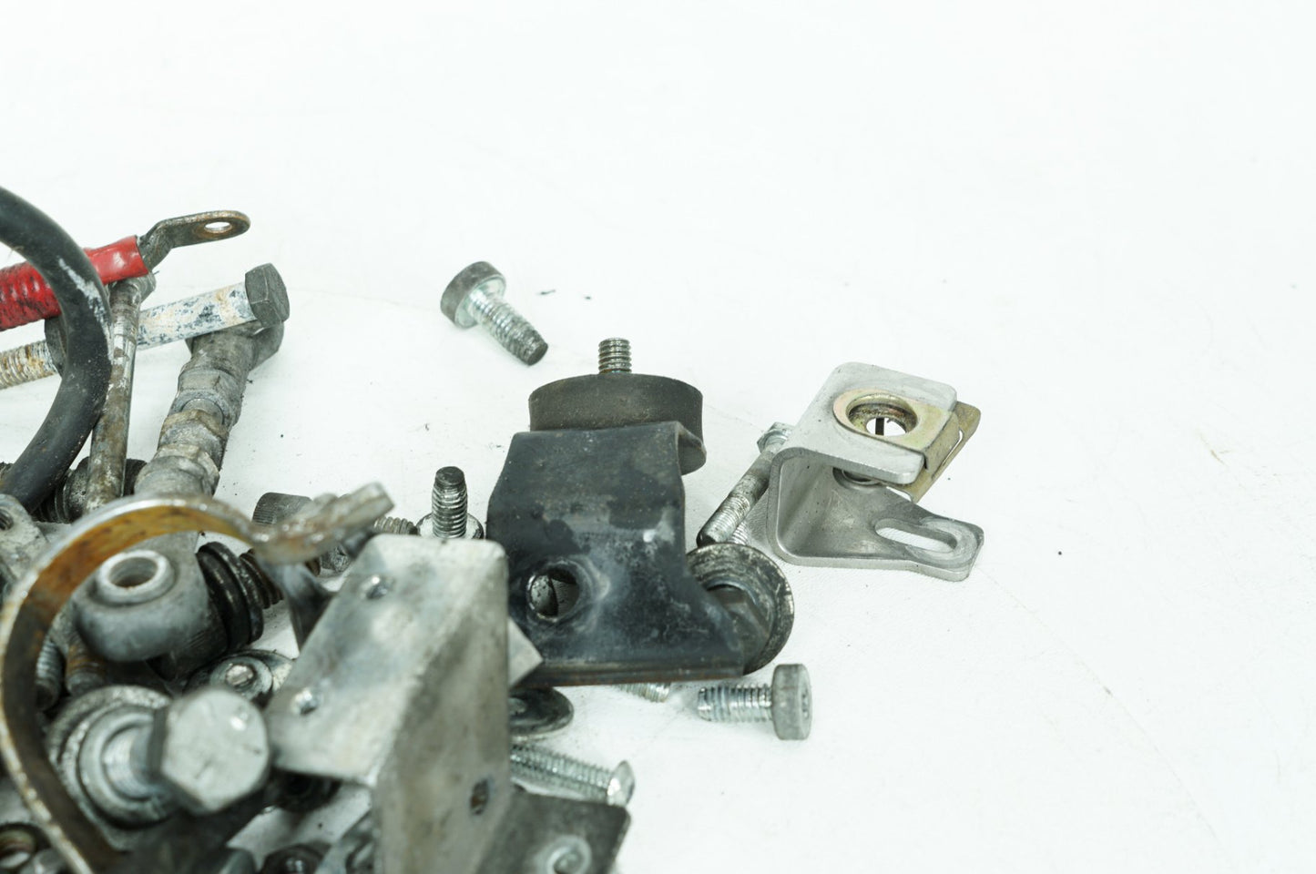 1984 - 1998 Harley-Davidson Touring Electra Glide Ultra Hardware Bolts Nuts & Brackets w/ Battery Cables