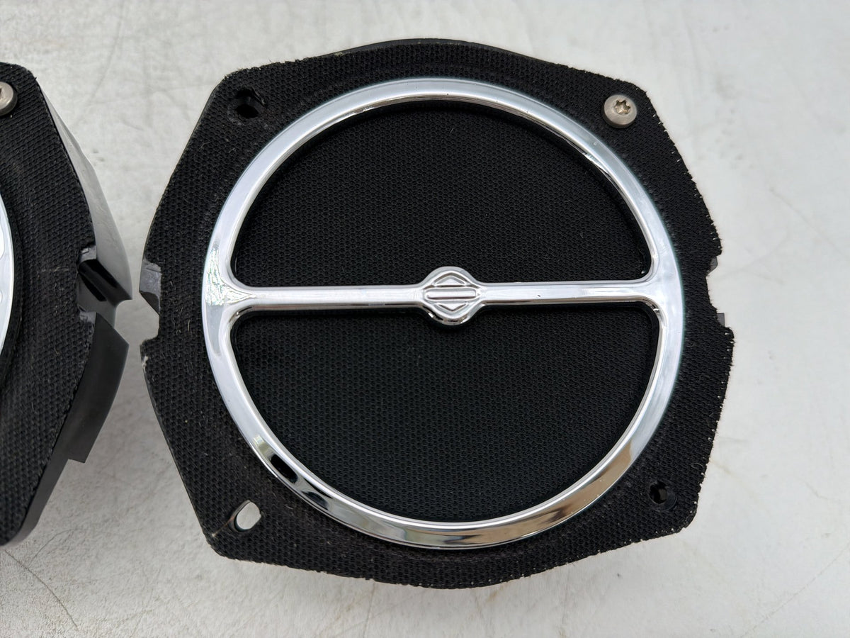 2009 Harley Electra Glide Touring CVO Eagle OEM Left Right Sound Audio Speakers