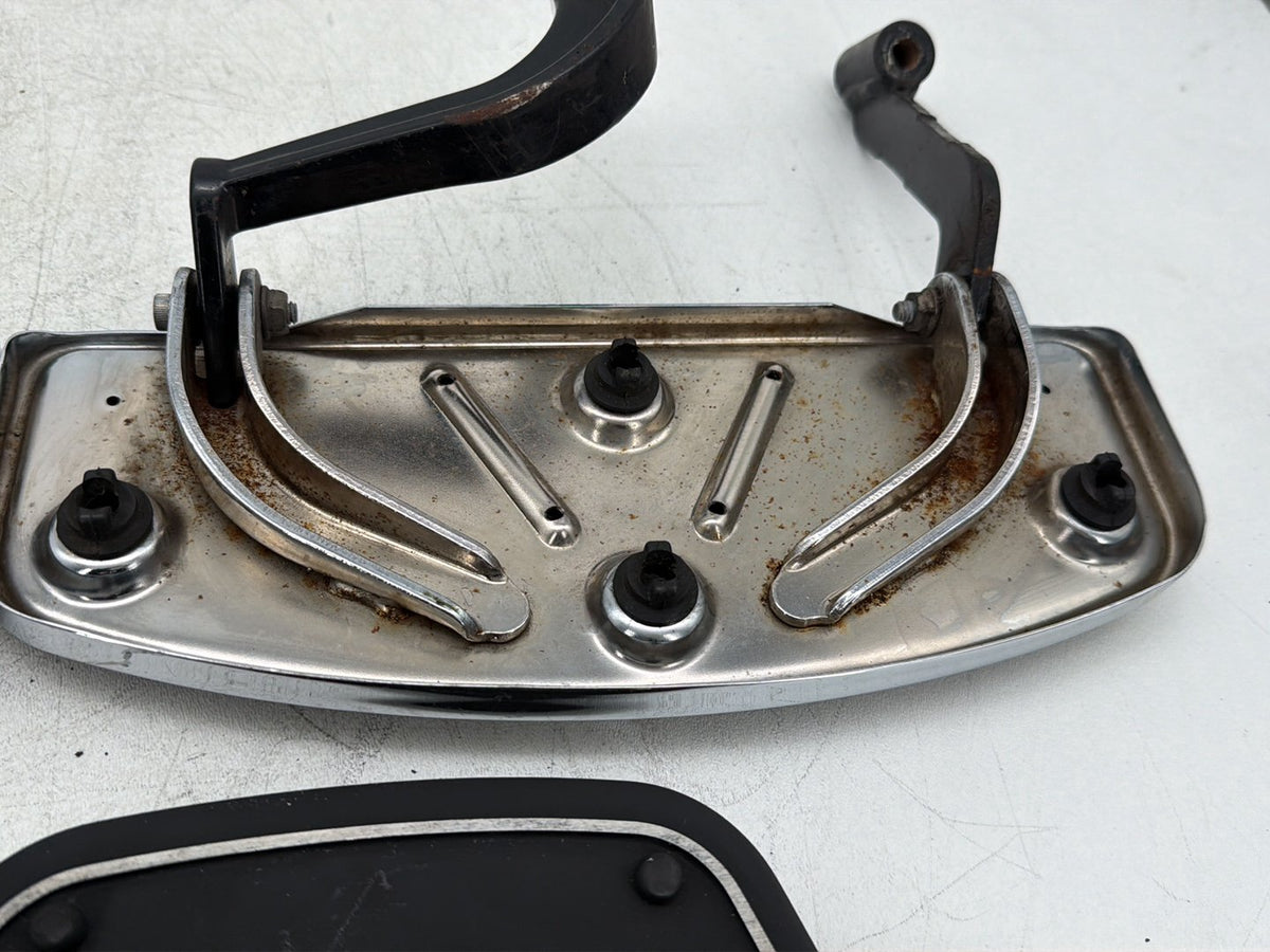 2011 Harley Electra Touring Ultra Left Right Driver & Pass Floorboard Foot Rest