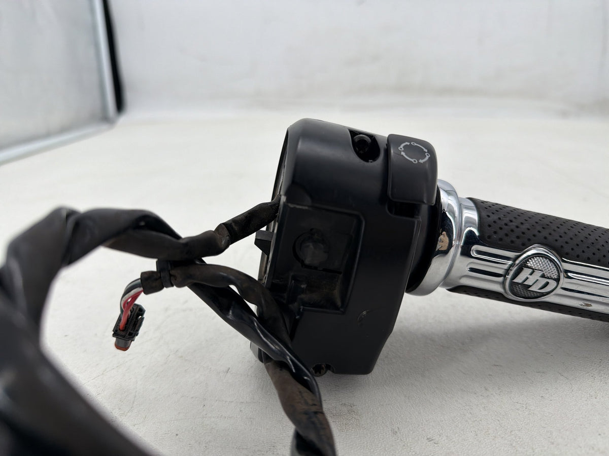 2016 Harley Road Glide Touring OEM Left Turn Signal Headlight Switches Controls