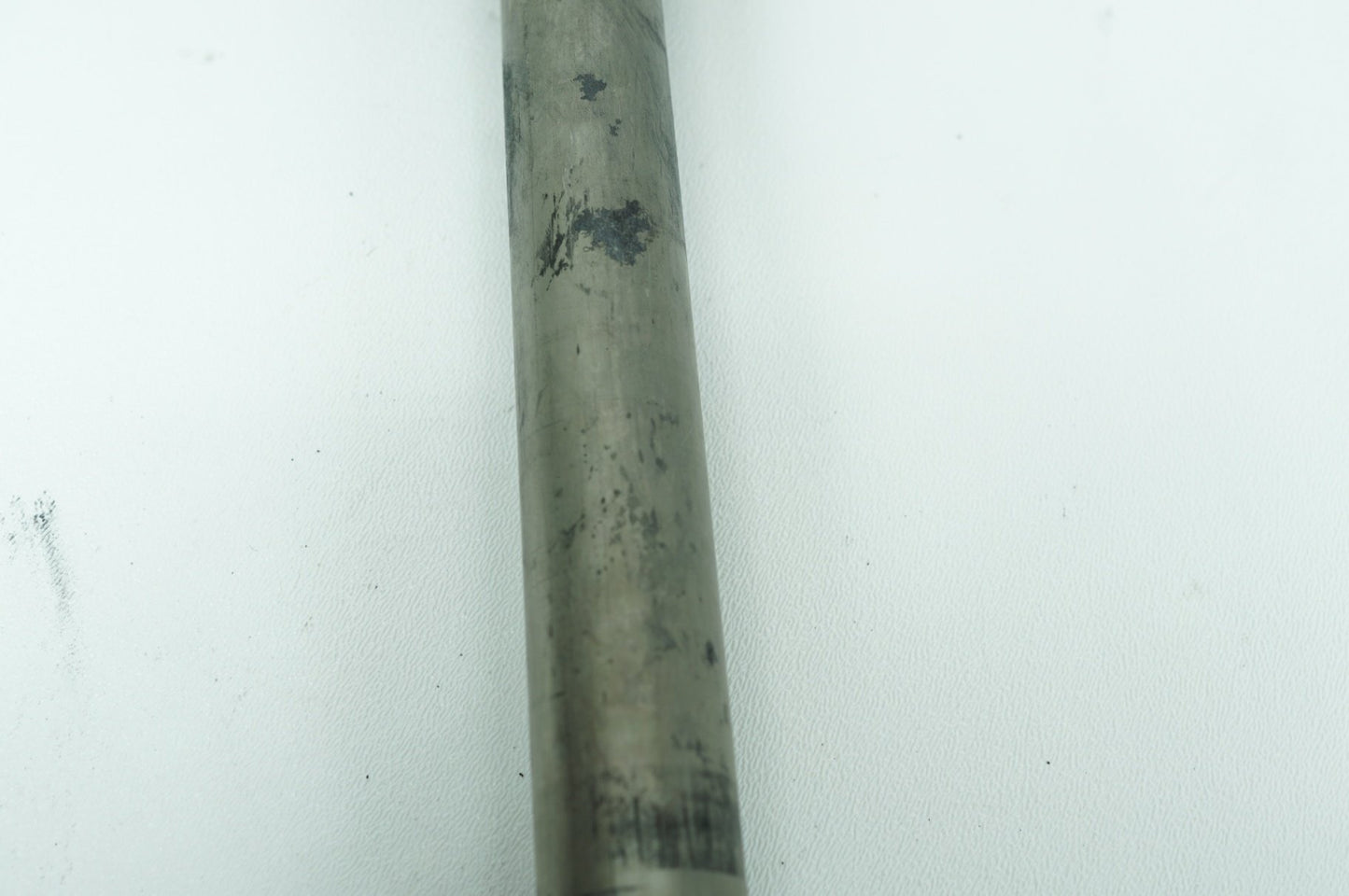 2004 - 2022 Harley-Davidson Sportster Iron 883 Rear Wheel Axle Bolt Shaft 41176-08